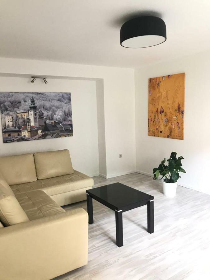 Apartman Hodrusa-Hamre Buitenkant foto