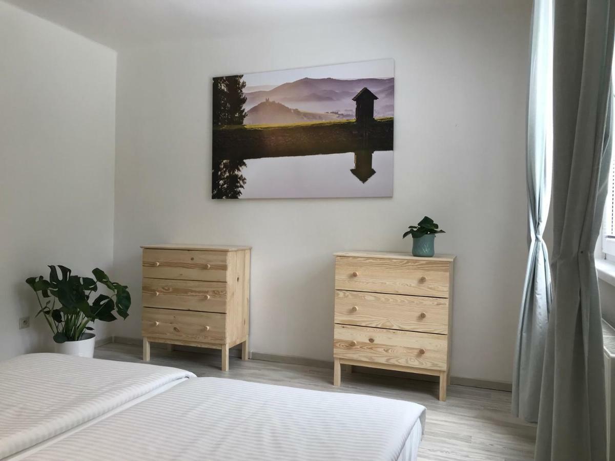 Apartman Hodrusa-Hamre Buitenkant foto